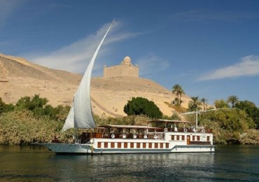 Dahabiya Cruise Luxury Tour | Egypt Luxury Tours | Egypt Travel Packages